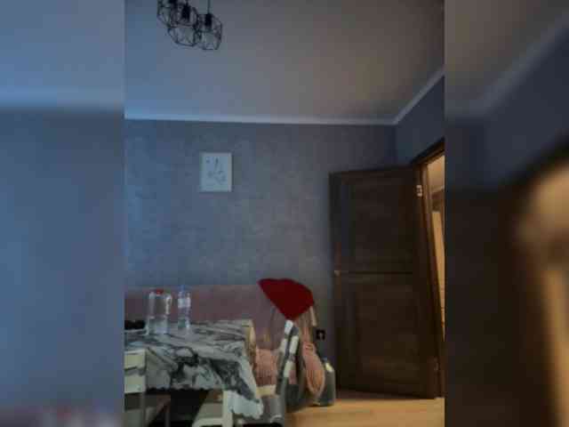 _Katrinka_'s chat room