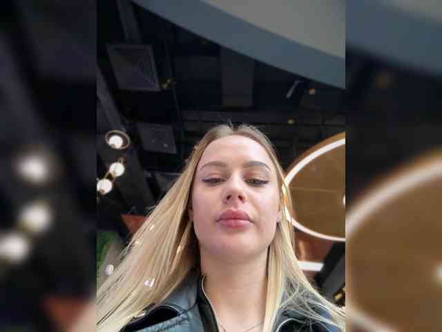 _Katrinka_'s chat room