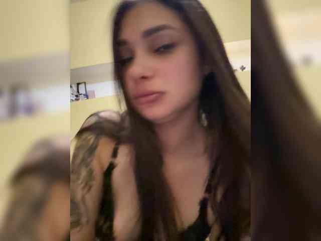 Lisana1's chat room