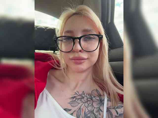 Cristi-Candy's chat room