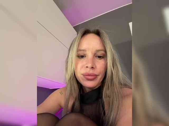 -CandyViki-'s chat room