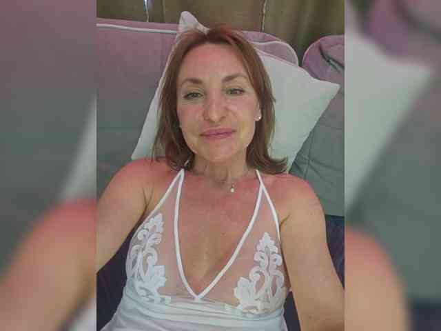 EditaMilf's chat room