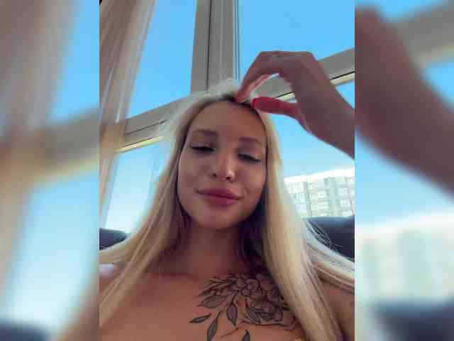 Cristi-Candy's chat room