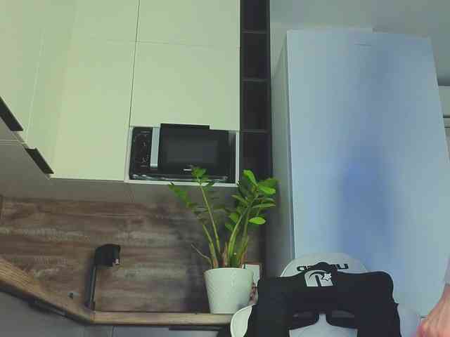 lili-roze's chat room