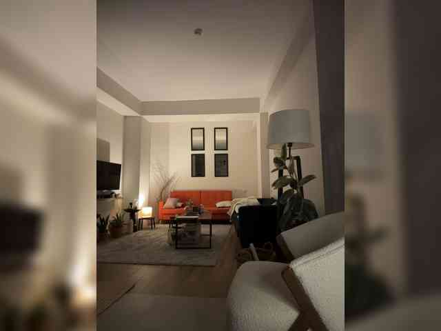 Marianna_'s chat room