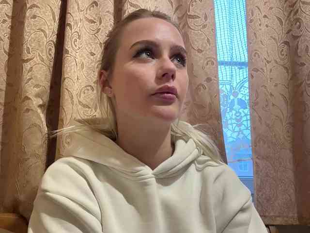_Katrinka_'s chat room