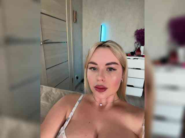 Mila-m's chat room