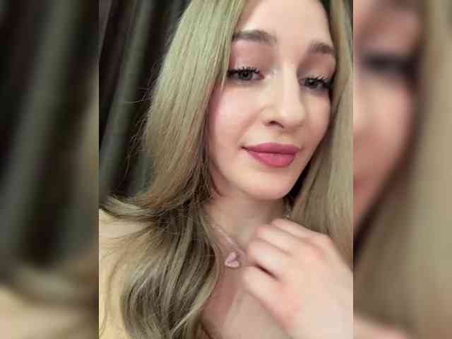 VictoriaBix's chat room
