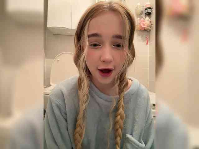 MimiMila's chat room