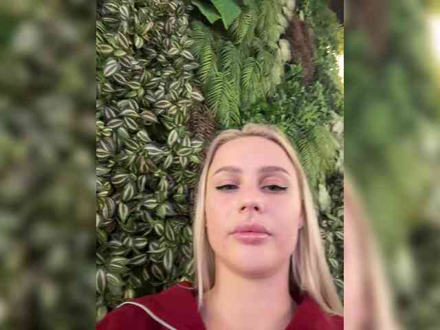 _Katrinka_'s chat room