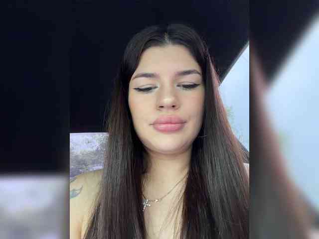 -MaybeBaby-'s chat room