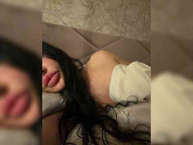 Ekaterina2221's chat room