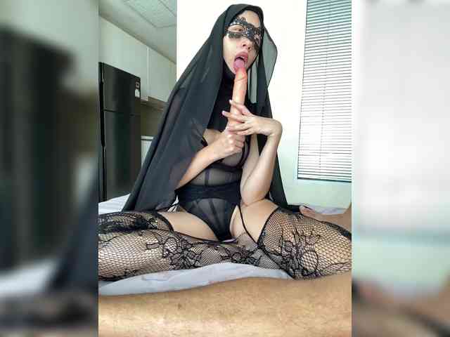 hiddenCrazySlut's chat room