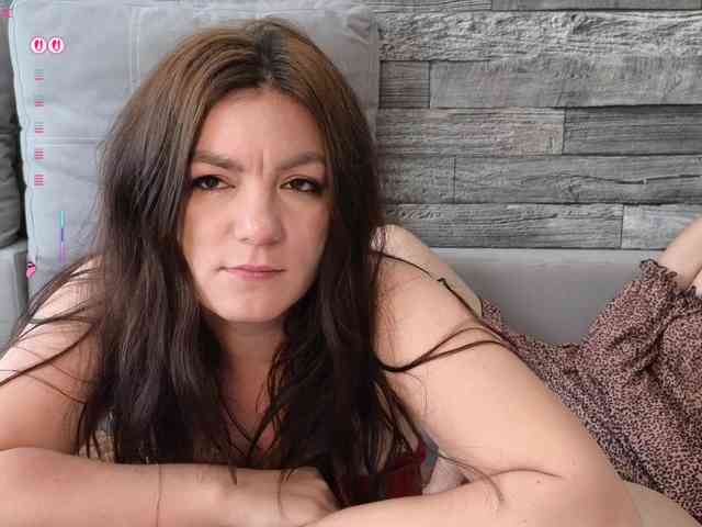 sosgirl1994's chat room