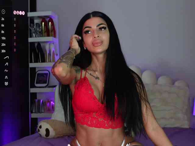 AngelaMyst's chat room