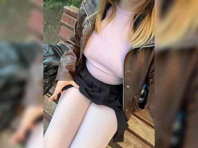 -Angel-Ali-'s chat room