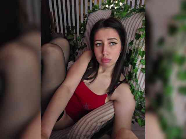 -Violetttttka-'s chat room