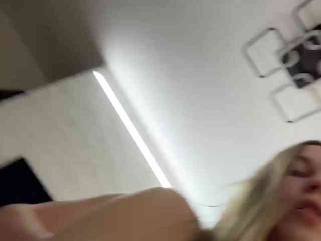 lolave's chat room