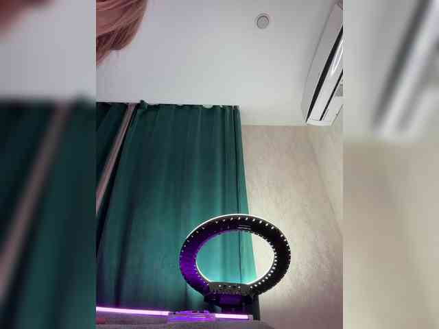 _Ellidi_'s chat room