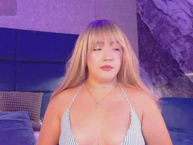 HannahPrada's chat room
