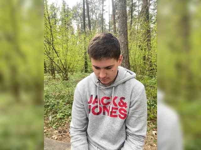 LeoCouple's chat room