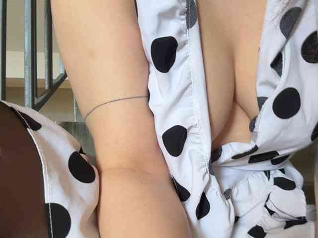 -EmilyBaby-'s chat room