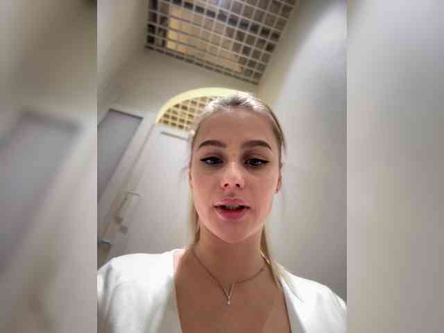 _Katrinka_'s chat room