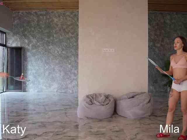 MilaLuxury's chat room