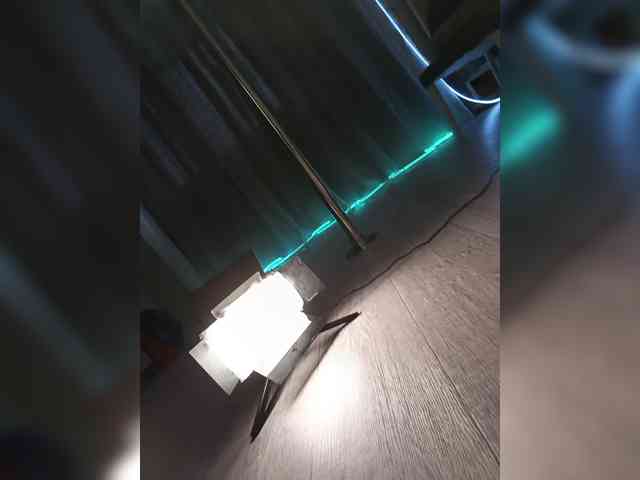 A_R_T_A's chat room