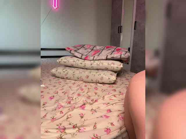 LuxPorn's chat room