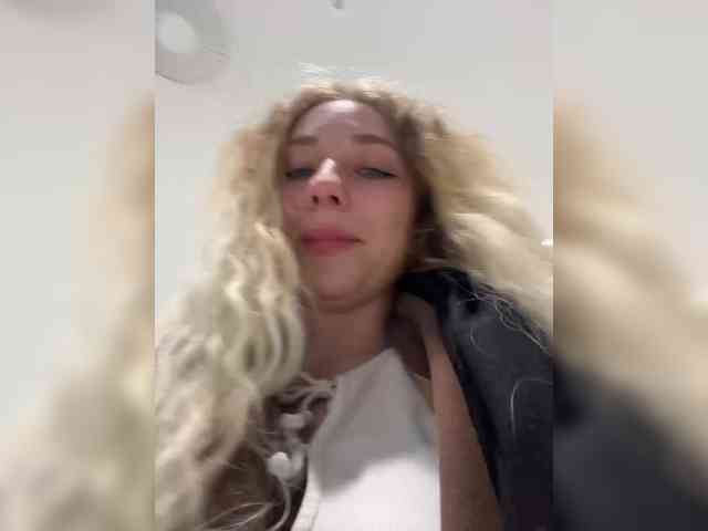 JJane-'s chat room