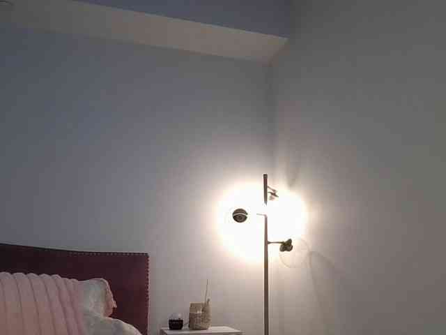 NicoleSarahX's chat room