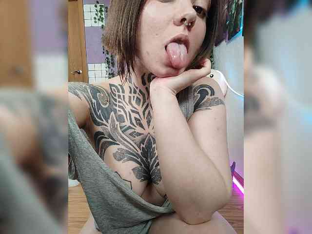 MAMAXOMA's chat room