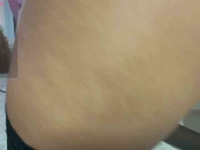-BrownEyes-'s chat room