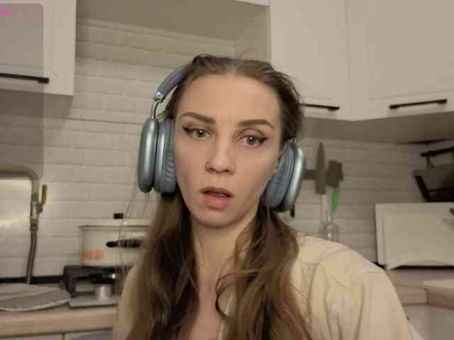 Fist-ashka's chat room