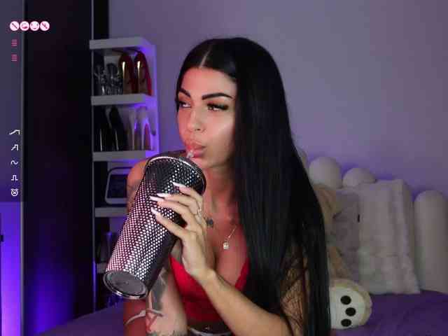AngelaMyst's chat room