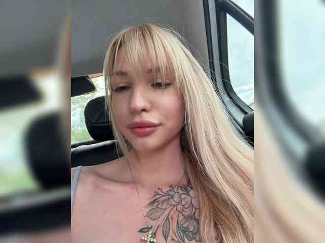 Cristi-Candy's chat room
