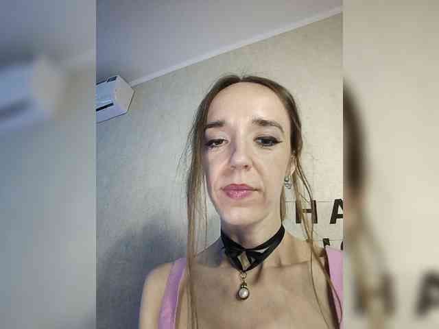 A_R_T_A's chat room