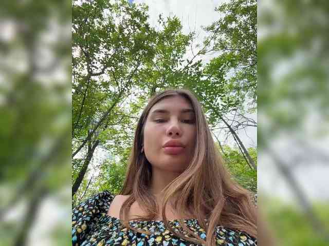 -EmilyBaby-'s chat room