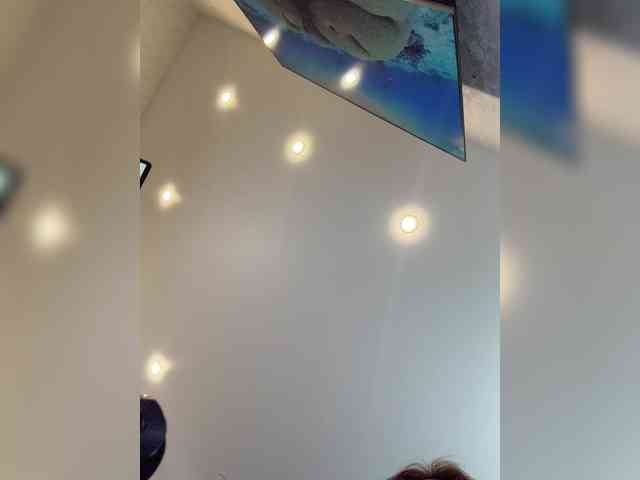 _Ellidi_'s chat room