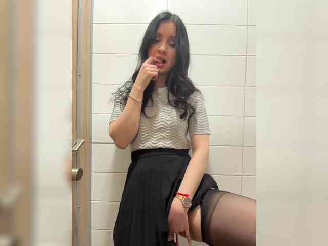 EvaRoughe's chat room