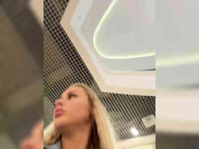 _Katrinka_'s chat room