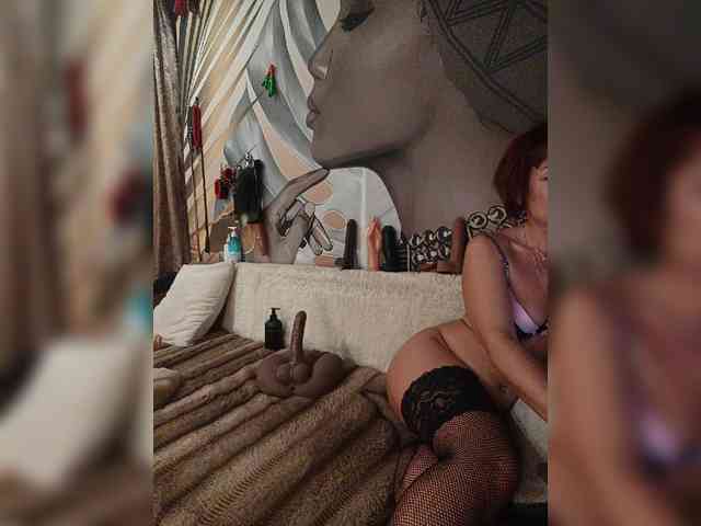 DianaAhTender's chat room