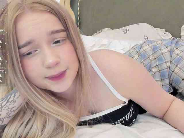 MimiMila's chat room