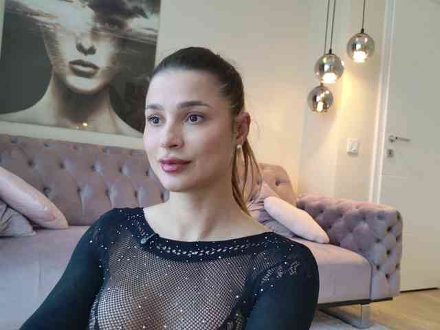 LennaGodess's chat room