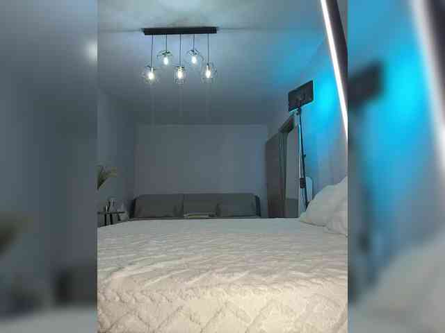 JuliaDragon's chat room