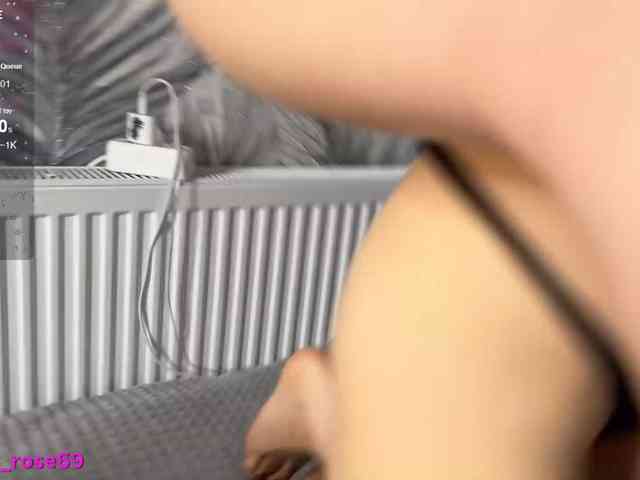 LallyRose's chat room