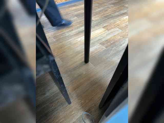 LustySass's chat room