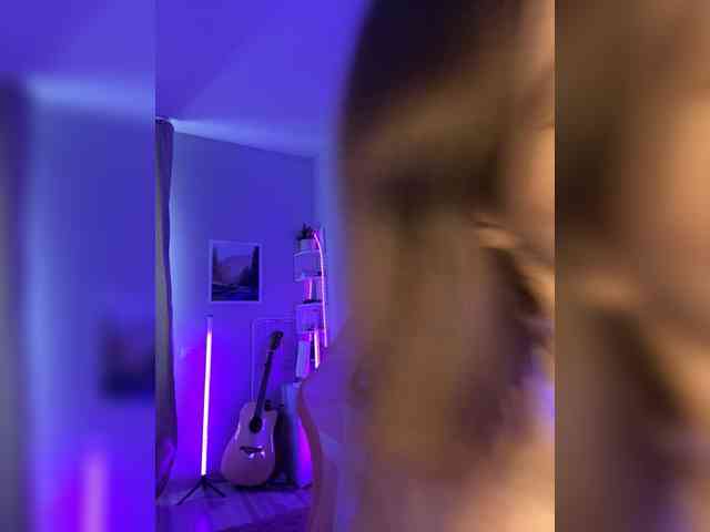 _Afradita_'s chat room