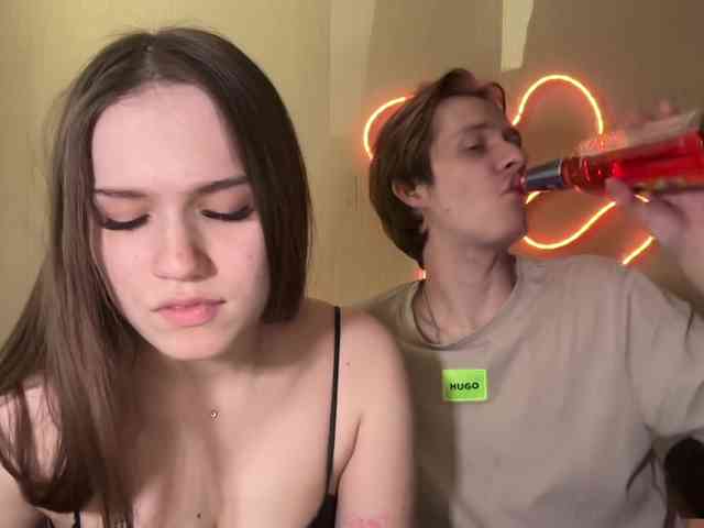 titsDestroy2008's chat room
